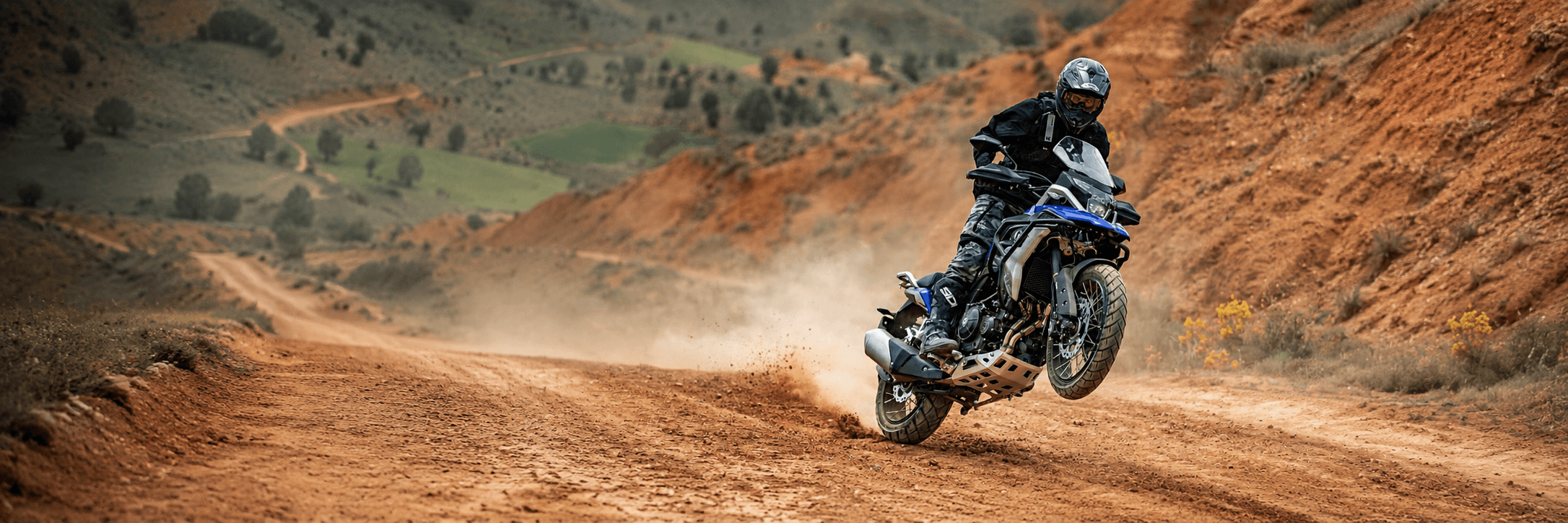 macbor-montana-xr5-adventure-off-road.png - Macbor Montana XR5 510 rouge, moto trail adventure vue de trois-quarts