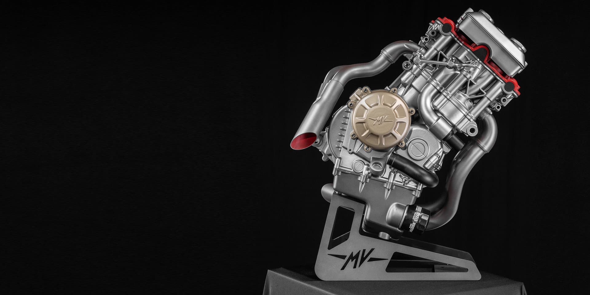 Moteur MV Agusta haute performance détail technique